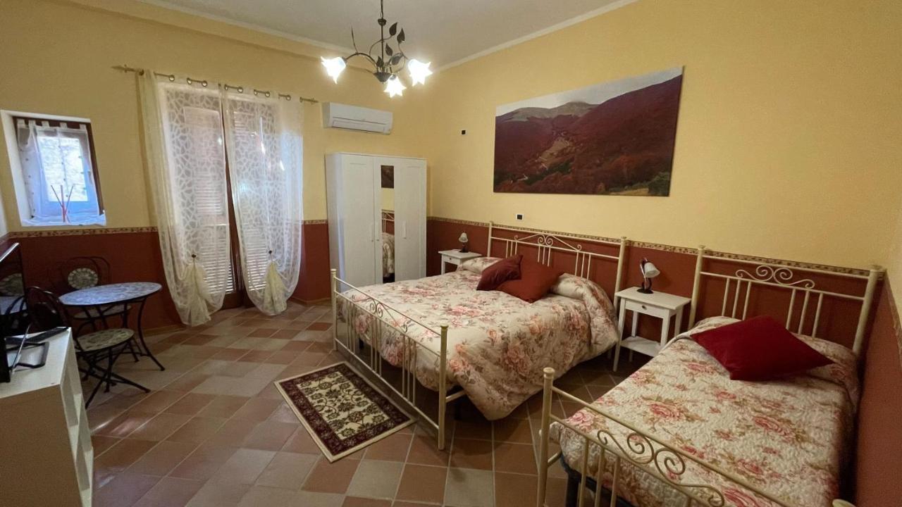 苏尔莫纳Casa Vacanze Da Anna公寓 外观 照片